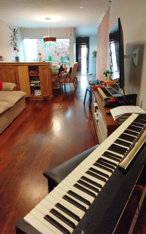 Casa à venda com 480m², 2 quartos e 2 vagasSala