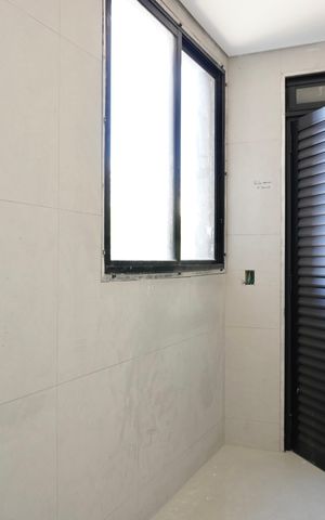Apartamento à venda com 156m², 4 quartos e 3 vagas Apartamento à venda com 156m², 4 quartos e 3 vagasÁrea de Serviço