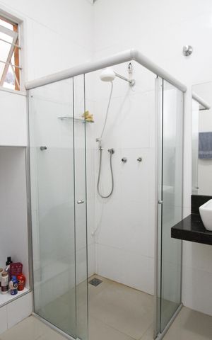 Casa à venda com 380m², 5 quartos e 1 vagaBanheiro Social