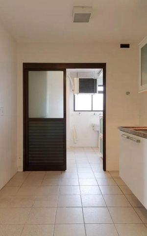 Apartamento para alugar com 130m², 3 quartos e 3 vagas Apartamento para alugar com 130m², 3 quartos e 3 vagasCozinha