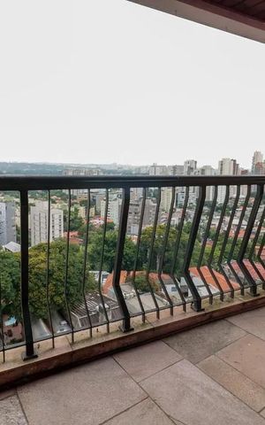 Apartamento para alugar com 130m², 3 quartos e 3 vagas Apartamento para alugar com 130m², 3 quartos e 3 vagasVaranda