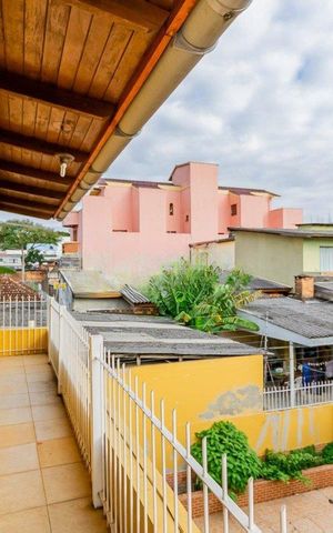 Casa à venda com 112m², 2 quartos e 4 vagas Casa à venda com 112m², 2 quartos e 4 vagasVaranda