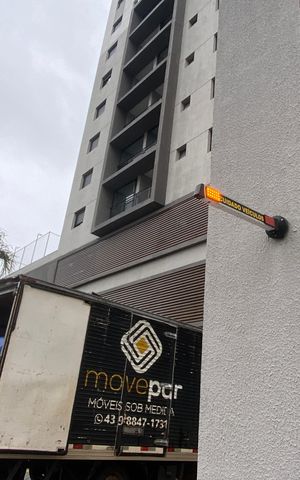 Studio à venda com 25m², 1 quarto e 1 vaga Studio à venda com 25m², 1 quarto e 1 vagaFachada do Prédio - Placa