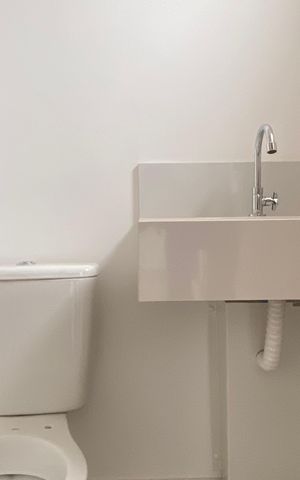 Studio à venda com 25m², 1 quarto e 1 vaga Studio à venda com 25m², 1 quarto e 1 vagaBanheiro