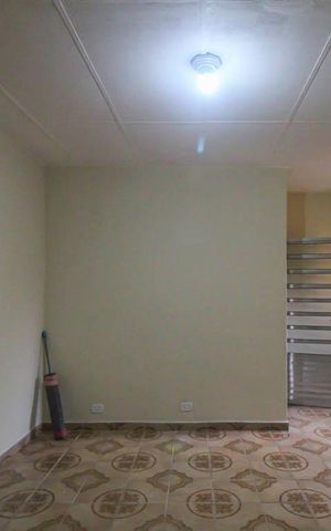Casa para alugar com 300m², 4 quartos e 2 vagas Casa para alugar com 300m², 4 quartos e 2 vagasSala