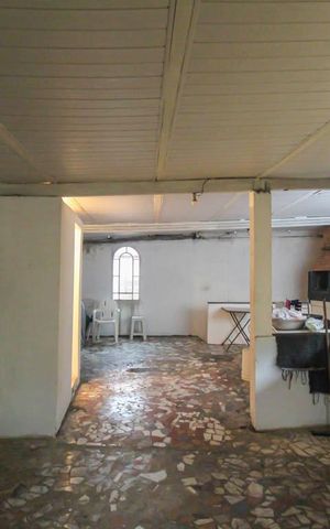 Casa para alugar com 300m², 4 quartos e 2 vagas Casa para alugar com 300m², 4 quartos e 2 vagasÁrea externa