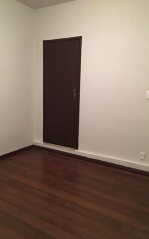 Casa de condomínio para alugar com 300m², 3 quartos e 3 vagas Casa de condomínio para alugar com 300m², 3 quartos e 3 vagasQuarto 2