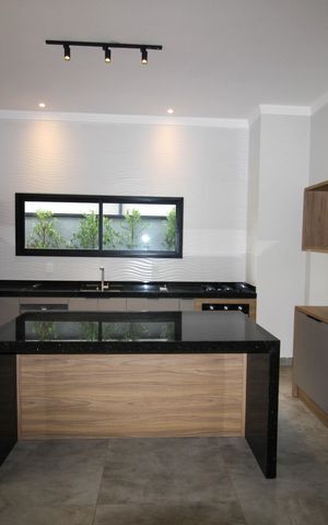 Casa de condomínio para alugar com 454m², 3 quartos e 6 vagas