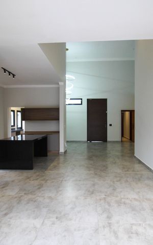 Casa de condomínio para alugar com 454m², 3 quartos e 6 vagas