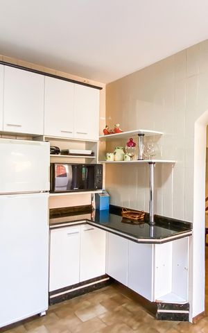 Casa à venda com 250m², 3 quartos e 3 vagasCozinha 