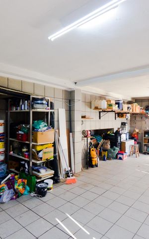 Casa à venda com 230m², 4 quartos e 2 vagasGaragem