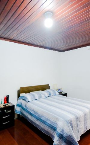 Casa à venda com 230m², 4 quartos e 2 vagasQuarto 2 - Suíte