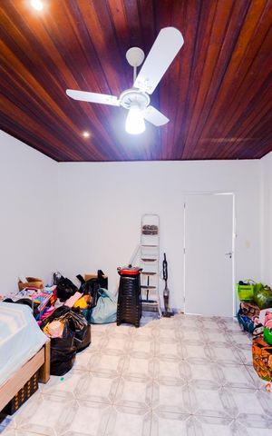 Casa à venda com 230m², 4 quartos e 2 vagasQuarto 4