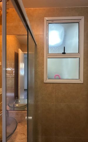 Apartamento à venda com 68m², 2 quartos e 1 vaga Apartamento à venda com 68m², 2 quartos e 1 vagaBanheiro