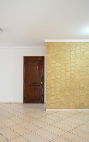 Apartamento à venda com 110m², 3 quartos e 1 vaga Apartamento à venda com 110m², 3 quartos e 1 vagaSala