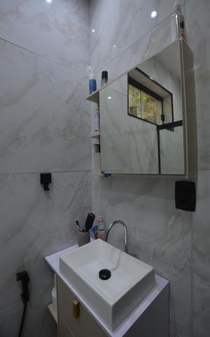 Casa para alugar com 200m², 2 quartos e 2 vagasBanheiro Social