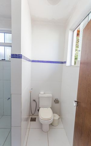 Casa à venda com 468m², 6 quartos e 4 vagas Casa à venda com 468m², 6 quartos e 4 vagasBanheiro Social no 2 andar da Casa 2