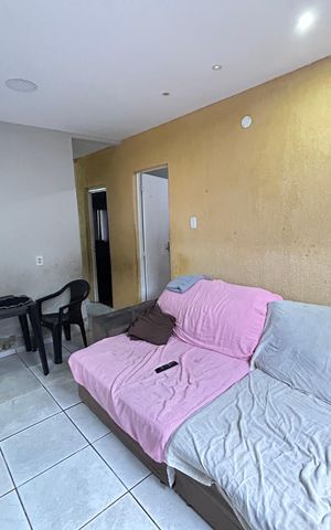 Casa para alugar com 52m², 2 quartos e 1 vagaSala