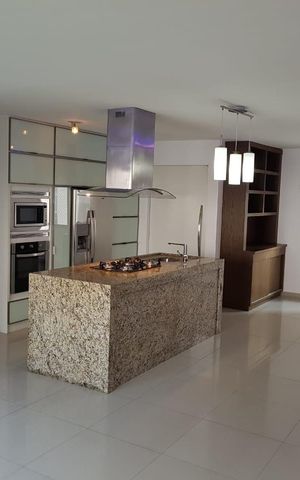Apartamento à venda com 110m², 3 quartos e 2 vagas Apartamento à venda com 110m², 3 quartos e 2 vagasSala