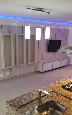 Apartamento à venda com 110m², 3 quartos e 2 vagas Apartamento à venda com 110m², 3 quartos e 2 vagasSala