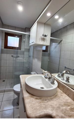 Apartamento para alugar com 77m², 2 quartos e 1 vaga Apartamento para alugar com 77m², 2 quartos e 1 vagaBanheiro da Suíte