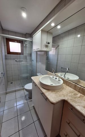 Apartamento para alugar com 77m², 2 quartos e 1 vaga Apartamento para alugar com 77m², 2 quartos e 1 vagaBanheiro da Suíte