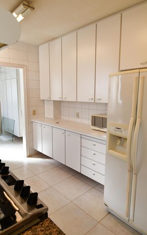 Apartamento à venda com 380m², 3 quartos e 4 vagasCozinha