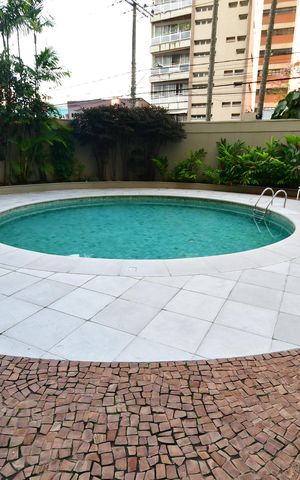 Apartamento à venda com 380m², 3 quartos e 4 vagasÁrea comum - Piscina