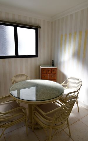 Apartamento à venda com 380m², 3 quartos e 4 vagasCopa