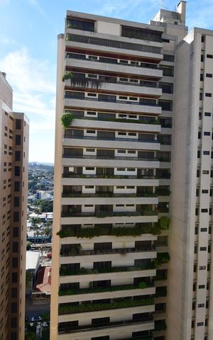 Apartamento à venda com 380m², 3 quartos e 4 vagasQuarto 2 - Suíte Vista