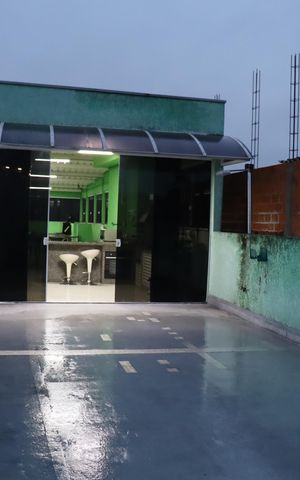 Casa à venda com 408m², 3 quartos e 5 vagas Casa à venda com 408m², 3 quartos e 5 vagasVaranda