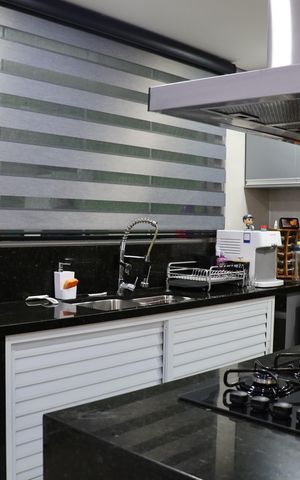 Casa à venda com 408m², 3 quartos e 5 vagas Casa à venda com 408m², 3 quartos e 5 vagasCozinha