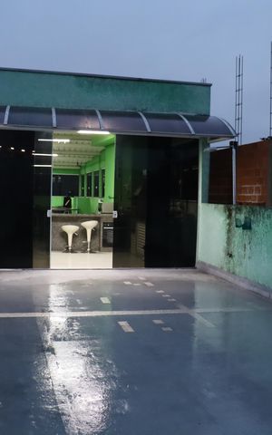 Casa à venda com 408m², 3 quartos e 5 vagas Casa à venda com 408m², 3 quartos e 5 vagasVaranda