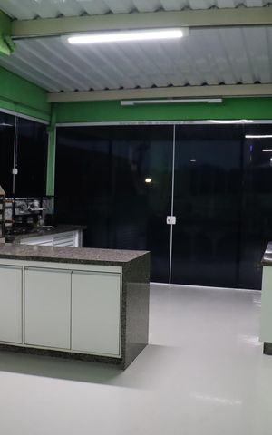 Casa à venda com 408m², 3 quartos e 5 vagas Casa à venda com 408m², 3 quartos e 5 vagasChurrasqueira