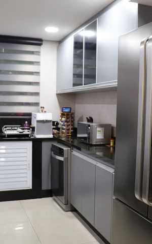 Casa à venda com 408m², 3 quartos e 5 vagas Casa à venda com 408m², 3 quartos e 5 vagasCozinha