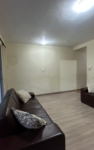 Casa à venda com 408m², 3 quartos e 5 vagas Casa à venda com 408m², 3 quartos e 5 vagasSala 1