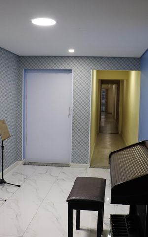 Casa à venda com 408m², 3 quartos e 5 vagas Casa à venda com 408m², 3 quartos e 5 vagasSala 2