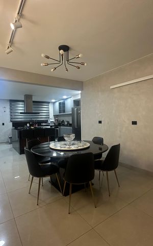 Casa à venda com 408m², 3 quartos e 5 vagas Casa à venda com 408m², 3 quartos e 5 vagasCozinha