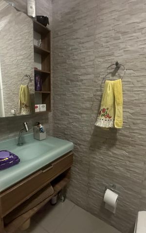 Casa à venda com 408m², 3 quartos e 5 vagas Casa à venda com 408m², 3 quartos e 5 vagasBanheiro Social
