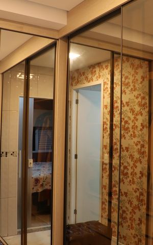Casa à venda com 408m², 3 quartos e 5 vagas Casa à venda com 408m², 3 quartos e 5 vagasCloset da suíte