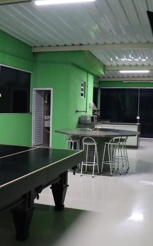 Casa à venda com 408m², 3 quartos e 5 vagas Casa à venda com 408m², 3 quartos e 5 vagasChurrasqueira