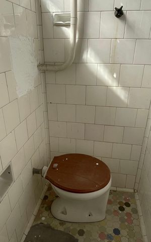 Apartamento à venda com 80m², 2 quartos e 1 vaga Apartamento à venda com 80m², 2 quartos e 1 vagaBanheiro de serviço