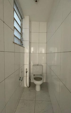 Apartamento à venda com 80m², 2 quartos e 1 vaga Apartamento à venda com 80m², 2 quartos e 1 vagaBanheiro social