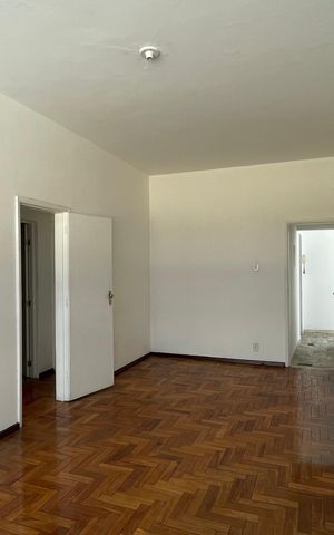 Apartamento à venda com 80m², 2 quartos e 1 vaga Apartamento à venda com 80m², 2 quartos e 1 vagaSala