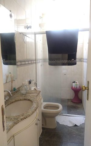 Apartamento à venda com 100m², 3 quartos e 2 vagas Apartamento à venda com 100m², 3 quartos e 2 vagasBanheiro social