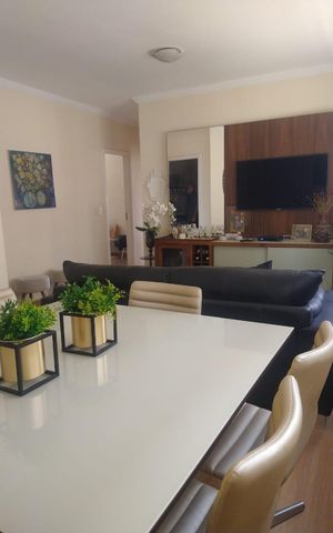 Apartamento à venda com 100m², 3 quartos e 2 vagas Apartamento à venda com 100m², 3 quartos e 2 vagasSala