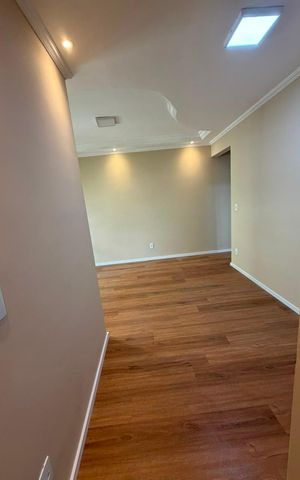 Apartamento à venda com 55m², 2 quartos e 1 vaga Apartamento à venda com 55m², 2 quartos e 1 vagaSala