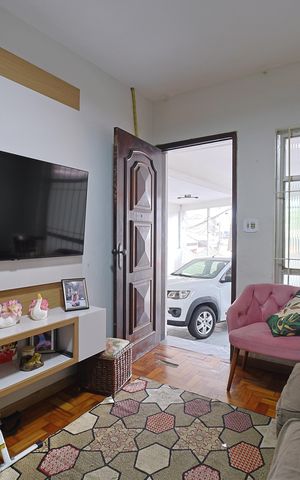 Casa à venda com 148m², 3 quartos e 3 vagasSala