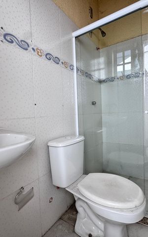 Casa de condomínio à venda com 150m², 3 quartos e 2 vagas Casa de condomínio à venda com 150m², 3 quartos e 2 vagasEdícula - Banheiro