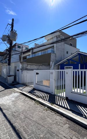 Casa de condomínio à venda com 150m², 3 quartos e 2 vagas Casa de condomínio à venda com 150m², 3 quartos e 2 vagasFachada